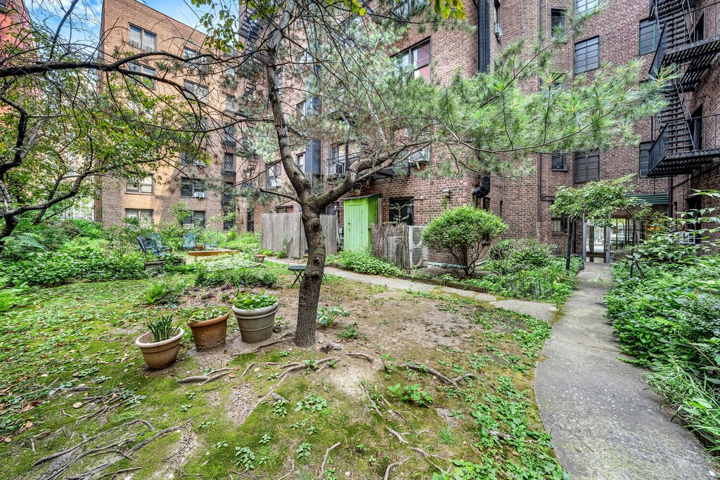 54 East 8th Street, Unit 3L photo 6