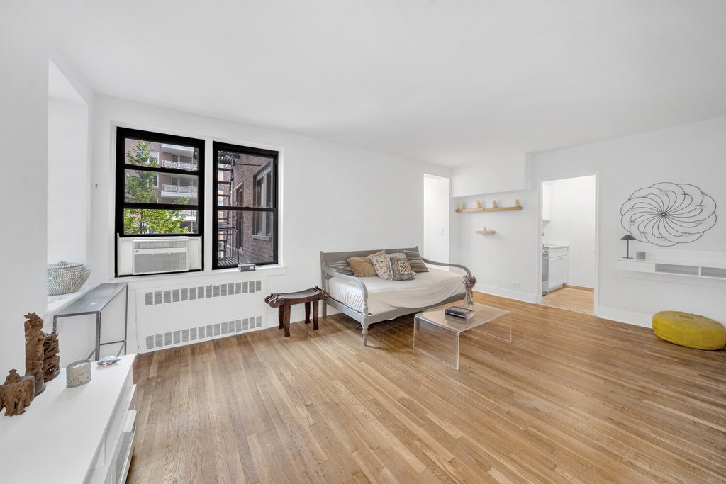 54 East 8th Street, Unit 3L photo 10