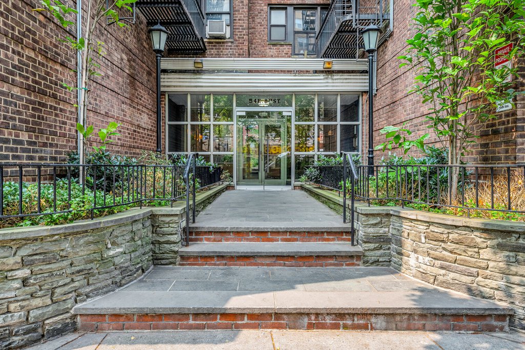 54 East 8th Street, Unit 3L photo 16