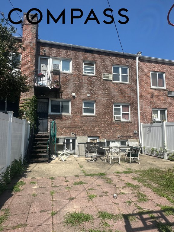 49 Minna Street – For Sale photo 3