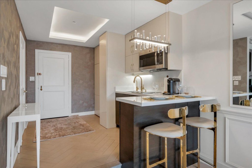 150 Central Park South, Unit 503 photo 5