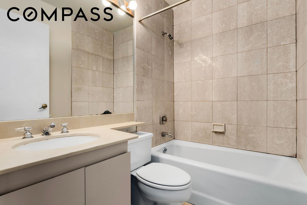 330 East 75th Street, Unit 10D photo 7