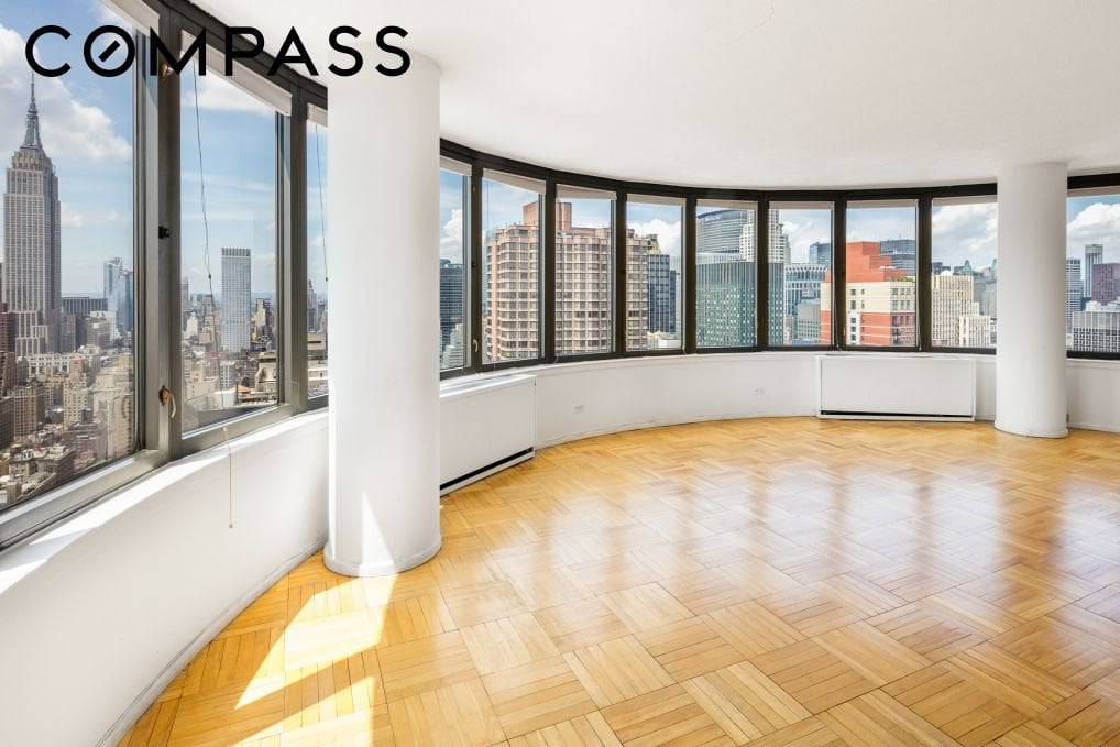 330 East 38th Street, Unit 54D photo 4