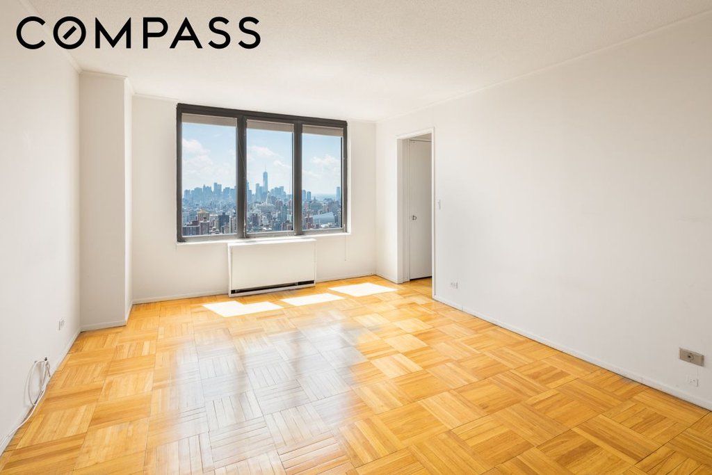 330 East 38th Street, Unit 54D photo 5