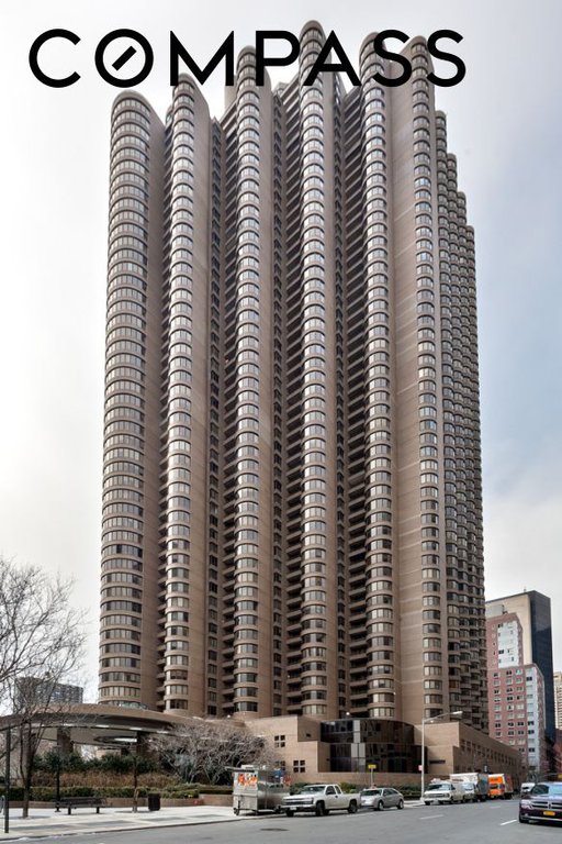330 East 38th Street, Unit 54D photo 15