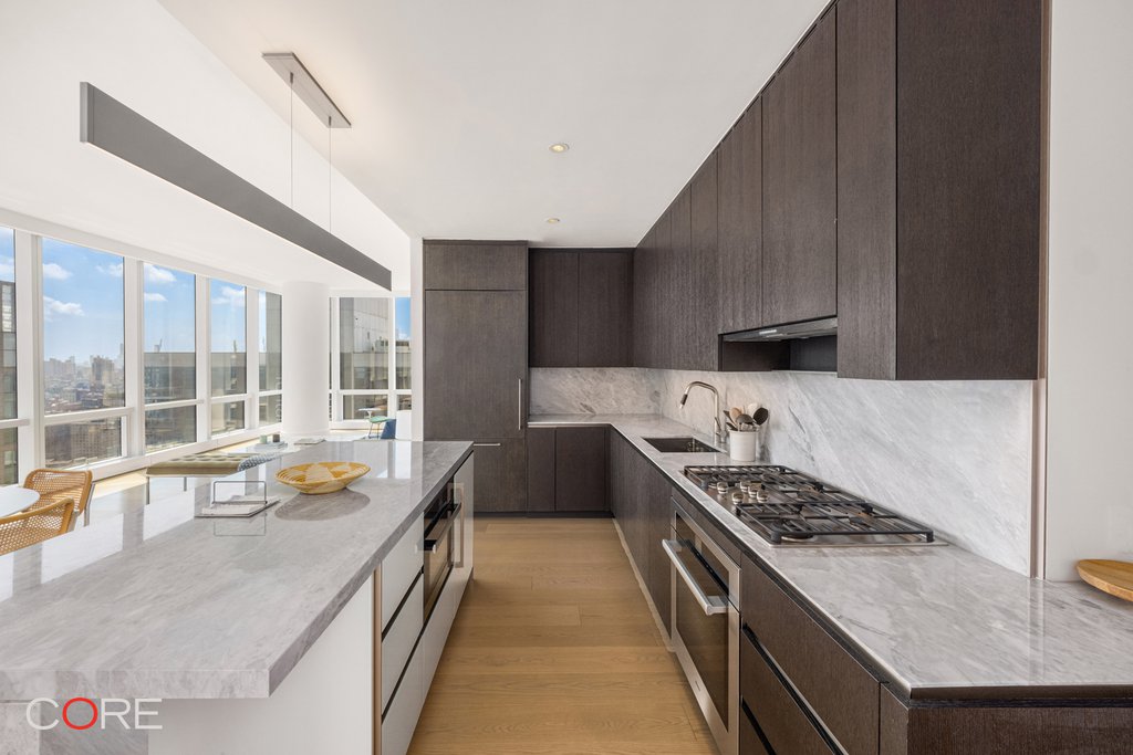 15 Hudson Yards, Unit 32A photo 4
