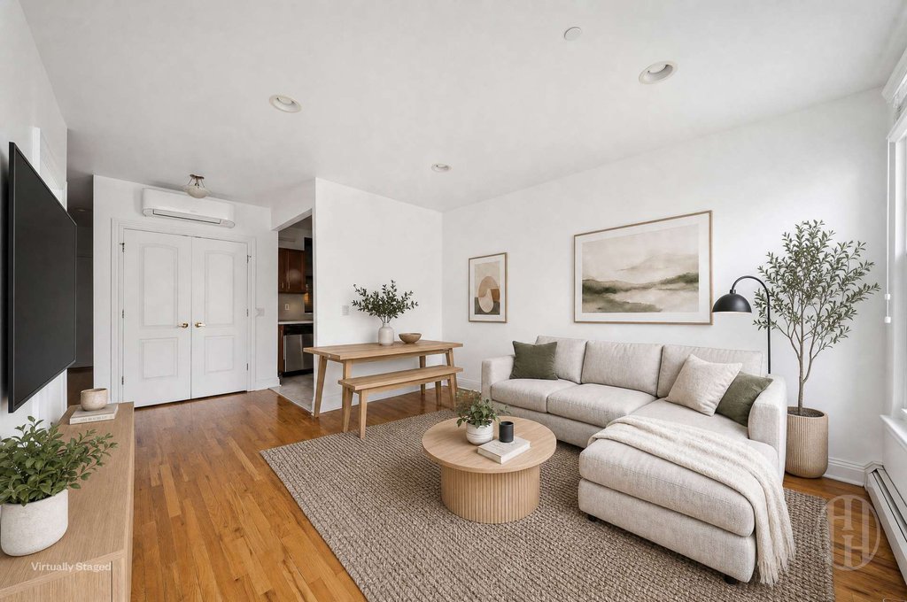 2098 Frederick Douglass Boulevard, Unit 4H photo 3