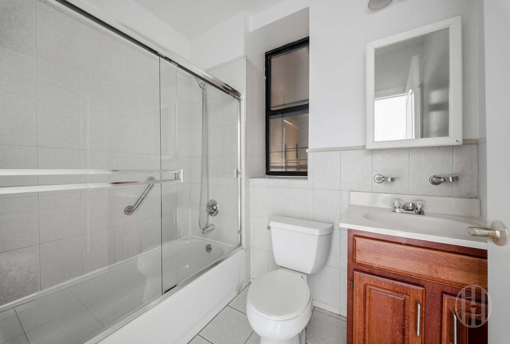 2098 Frederick Douglass Boulevard, Unit 4H photo 9