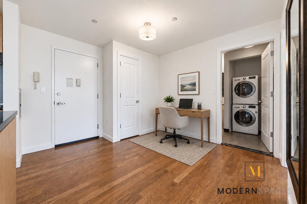 5-49 Borden Avenue, Unit 3H photo 10