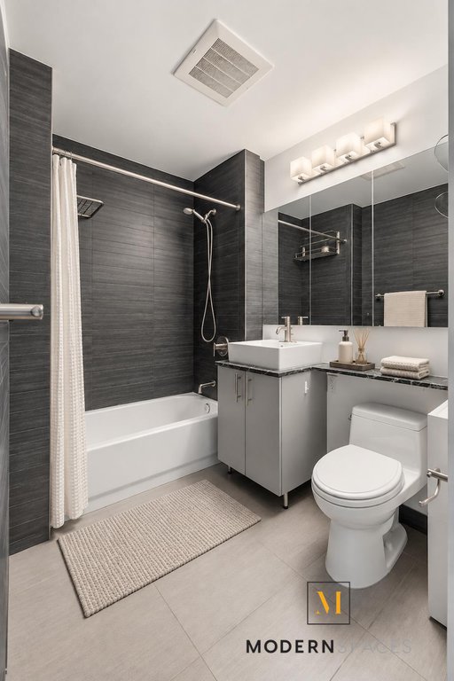 5-49 Borden Avenue, Unit 3H photo 13