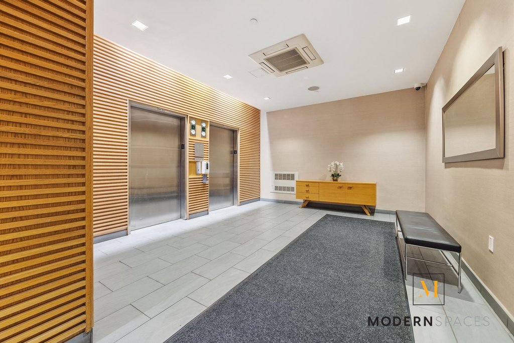 5-49 Borden Avenue, Unit 3H photo 16