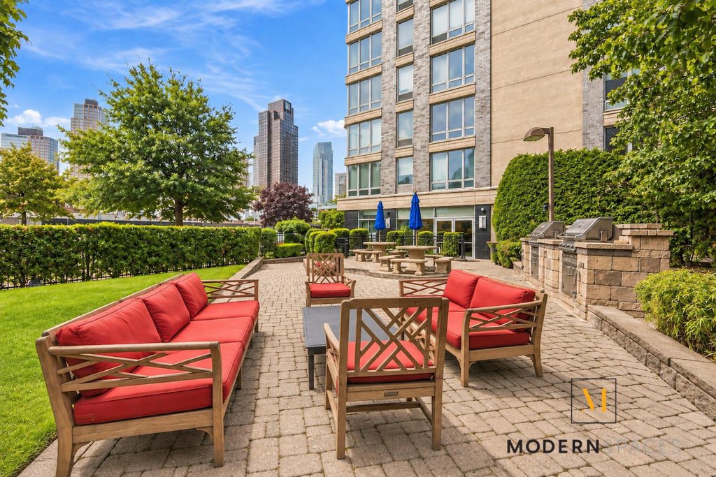 5-49 Borden Avenue, Unit 3H photo 19