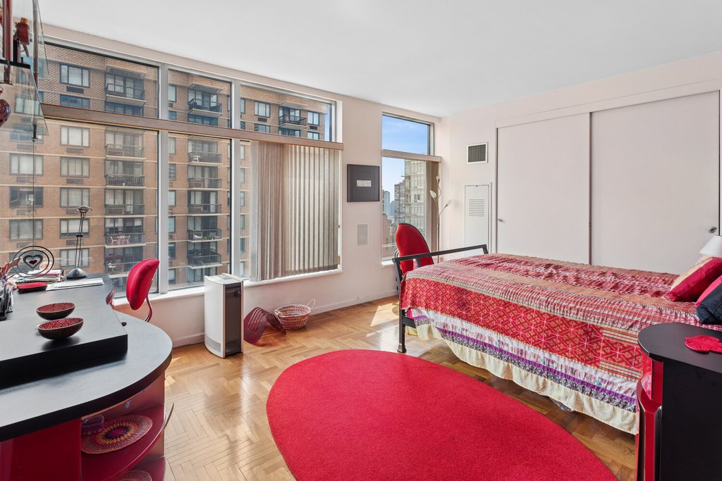 250 East 54th Street, Unit 29C photo 7