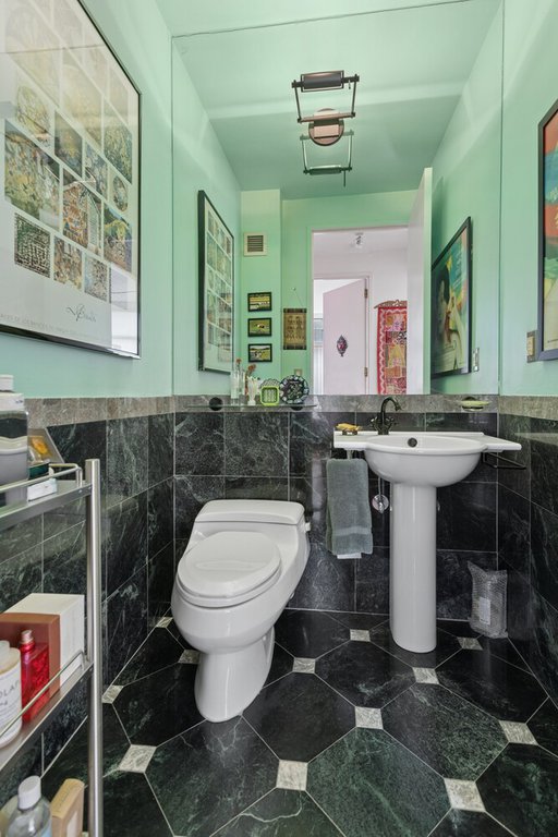 250 East 54th Street, Unit 29C photo 10