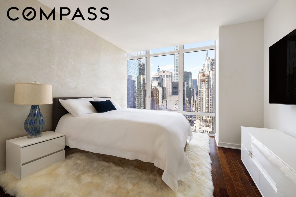 207 East 57th Street, Unit 30A photo 9