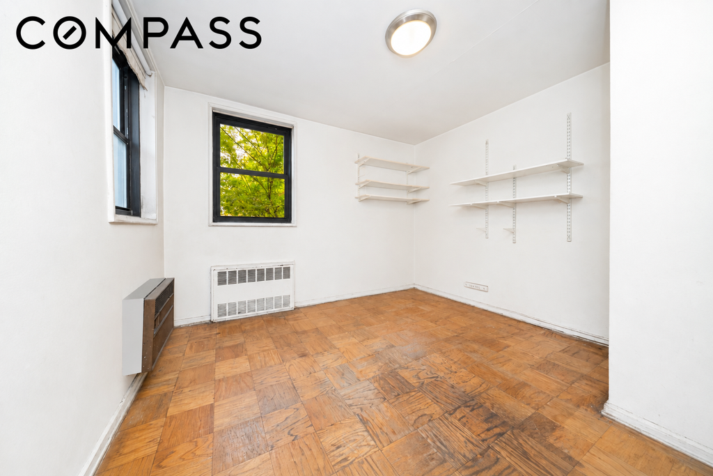 1199 East 53rd Street, Unit 2S photo 9