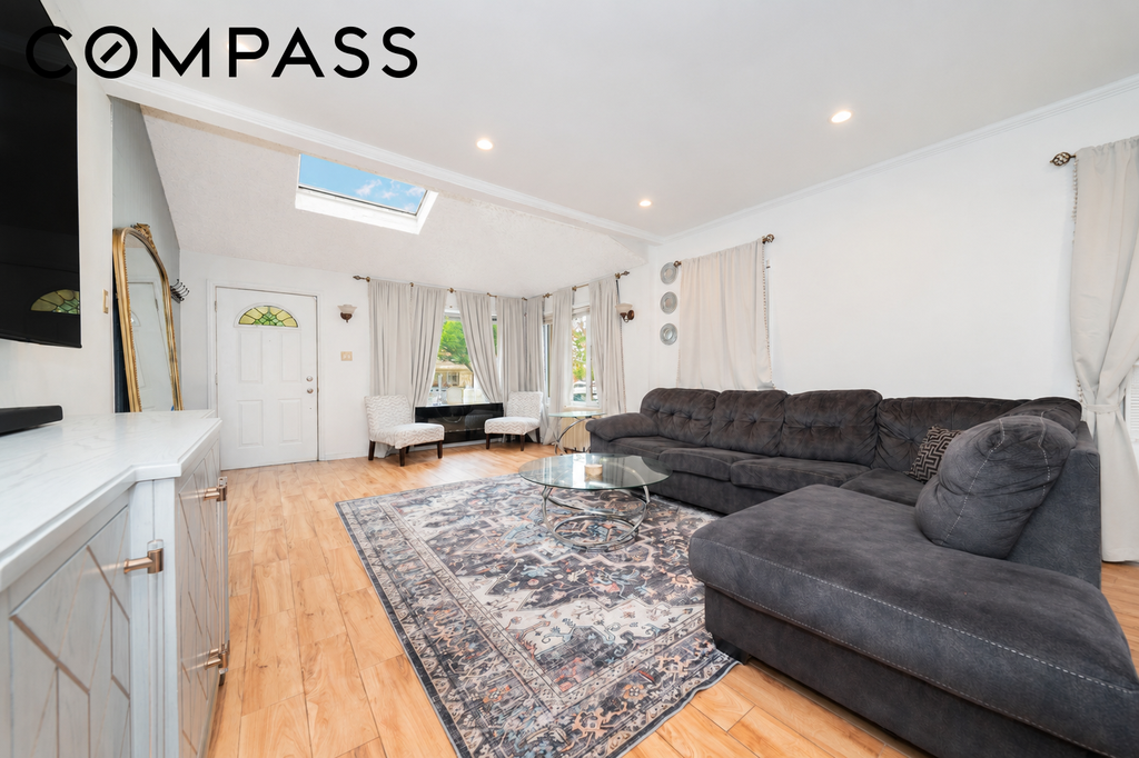 1351 East 59th Street – For Sale photo 4
