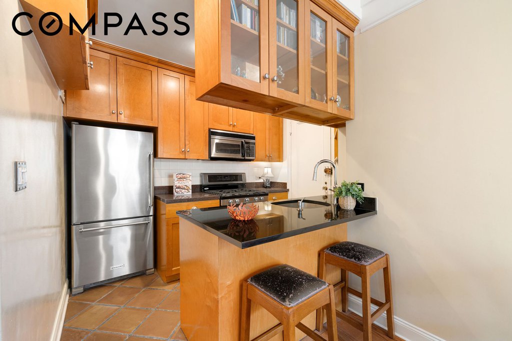 710 West End Avenue, Unit 11F photo 5