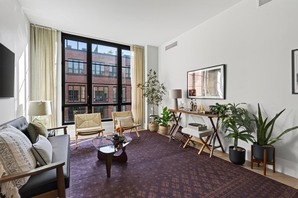 438 East 12th Street, Unit 6S photo 3