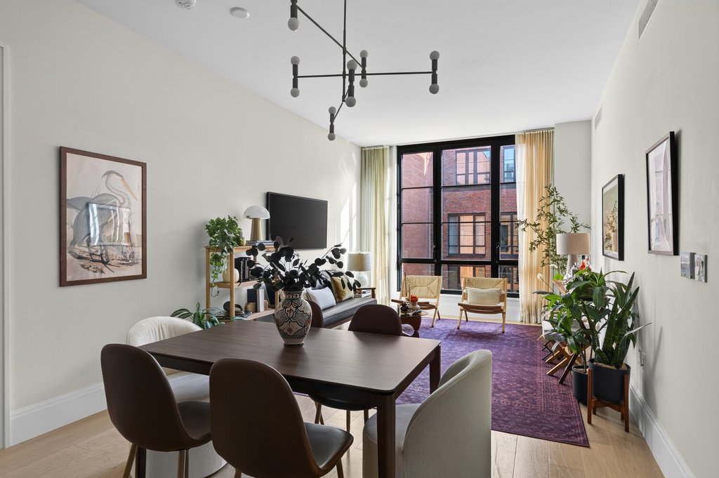438 East 12th Street, Unit 6S photo 4