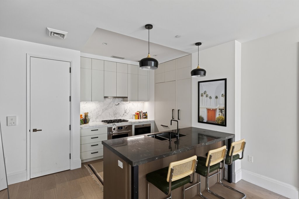 438 East 12th Street, Unit 6S photo 5