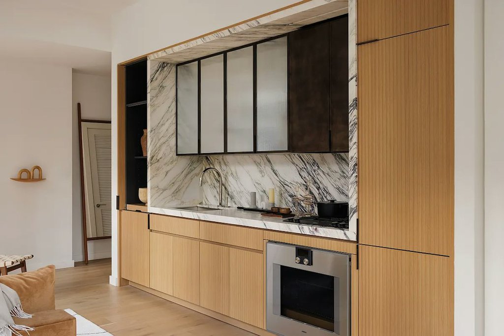 135 East 47th Street, Unit 15D