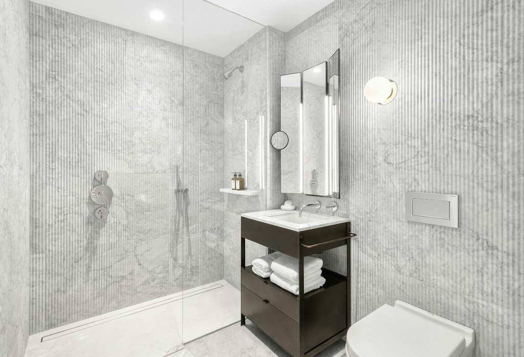 135 East 47th Street, Unit 15D photo 5