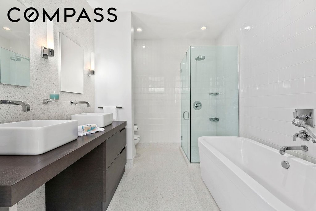 360 Furman Street, Unit 842 photo 5