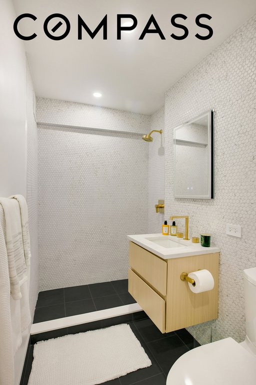 425 East 63rd Street, Unit W4J photo 5
