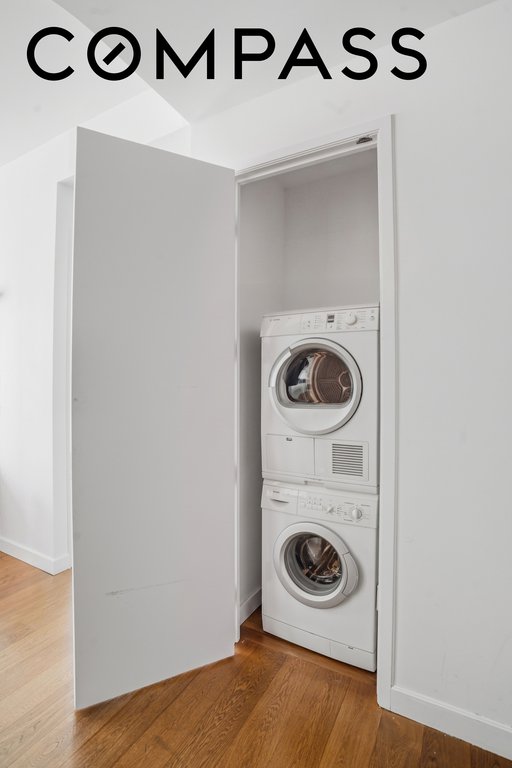 311 West Broadway, Unit 7D photo 13
