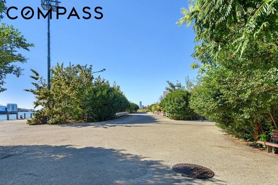 360 Furman Street, Unit 305 photo 35