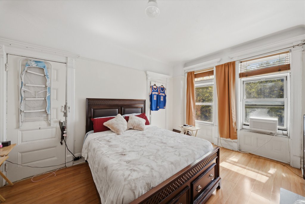 343 Gates Avenue – For Sale photo 18