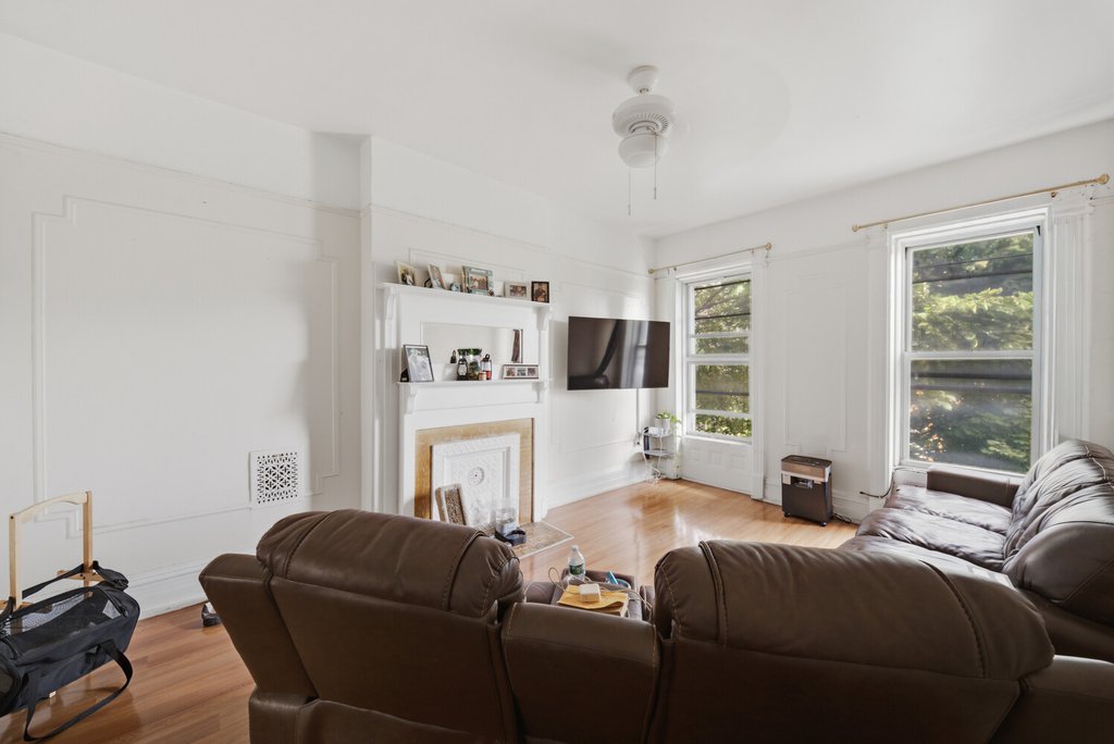 343 Gates Avenue – For Sale photo 20
