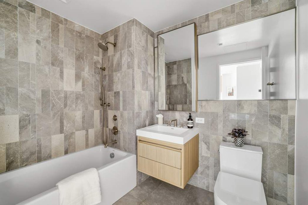208 Delancey Street, Unit 11D photo 6