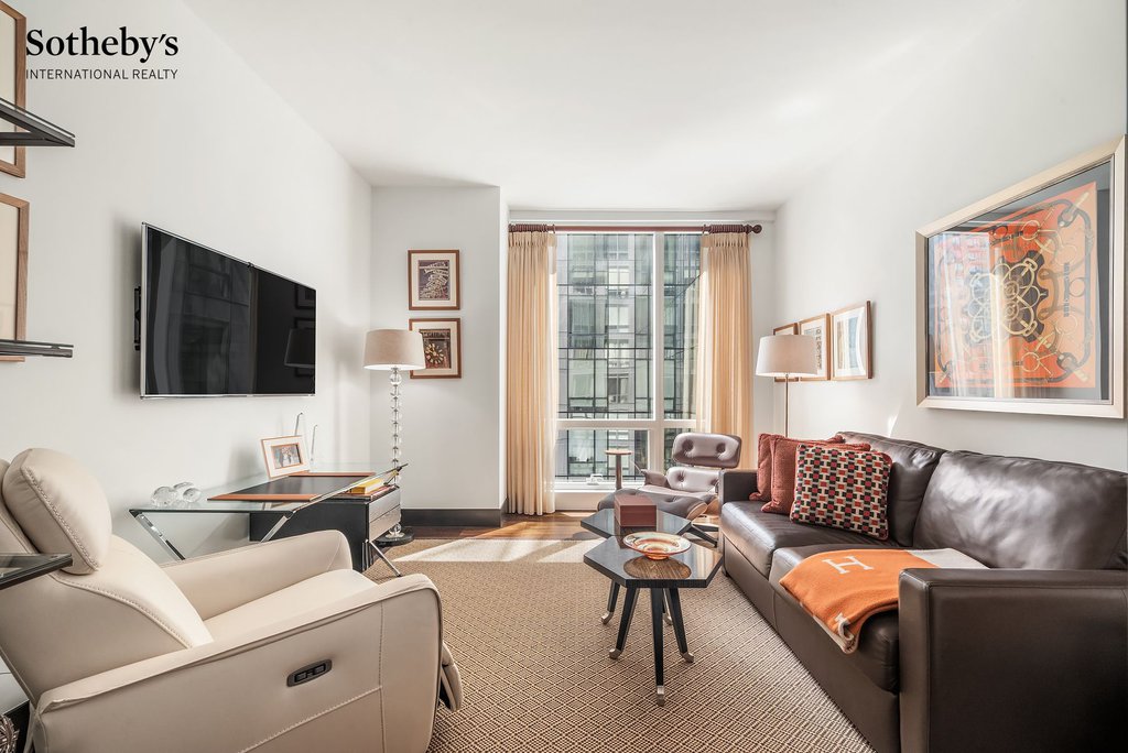 151 East 85th Street, Unit 11G photo 8