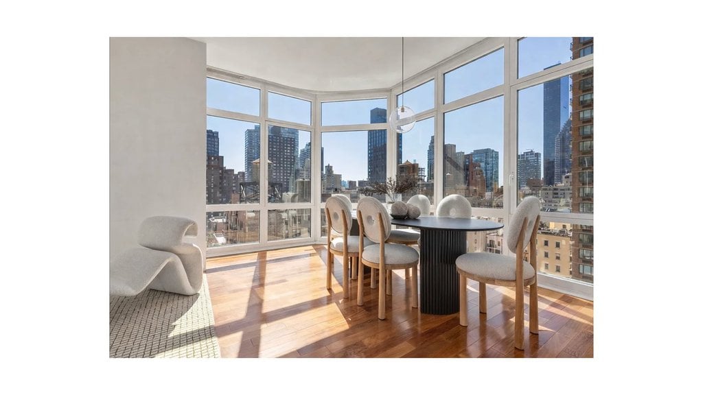 300 East 55th Street, Unit 11D photo 4