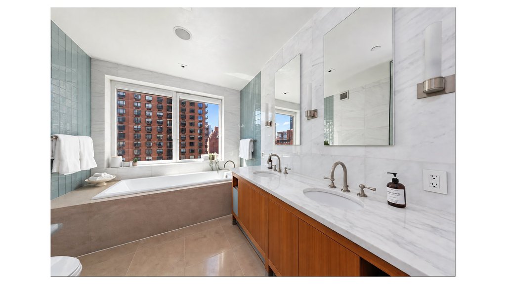 300 East 55th Street, Unit 11D photo 6