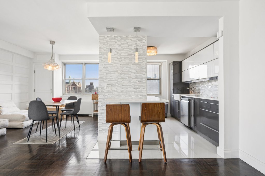 300 East 40th Street, Unit 31C photo 3