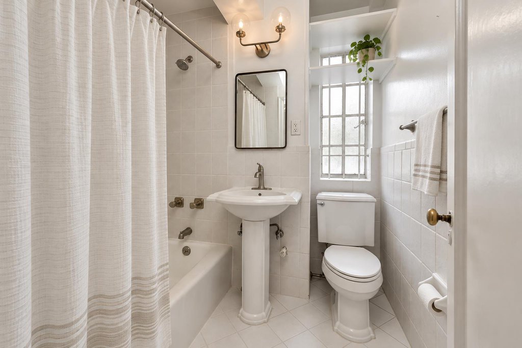 10 Park Avenue, Unit 8A photo 7