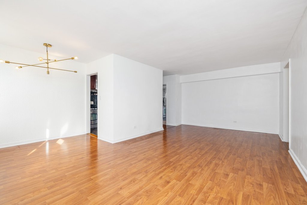 67-10 108th Street, Unit 4A photo 3