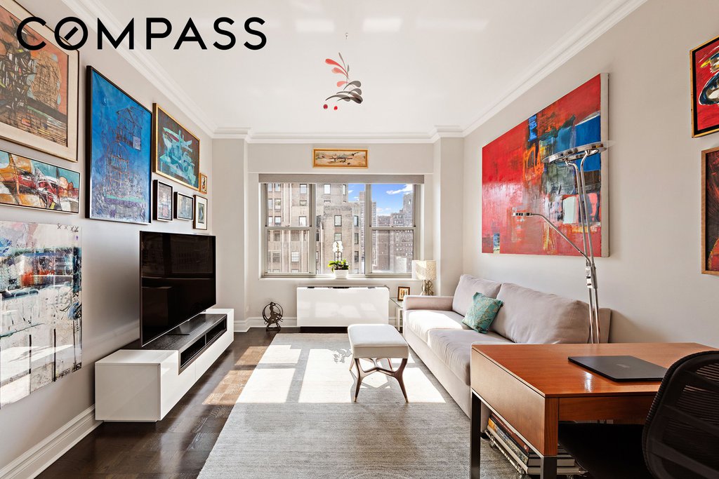2 Fifth Avenue, Unit 18M photo 4