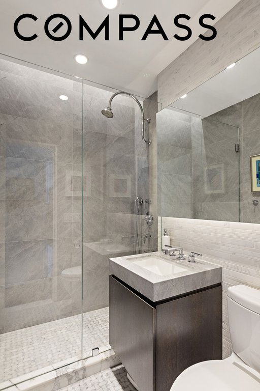 2 Fifth Avenue, Unit 18M photo 7