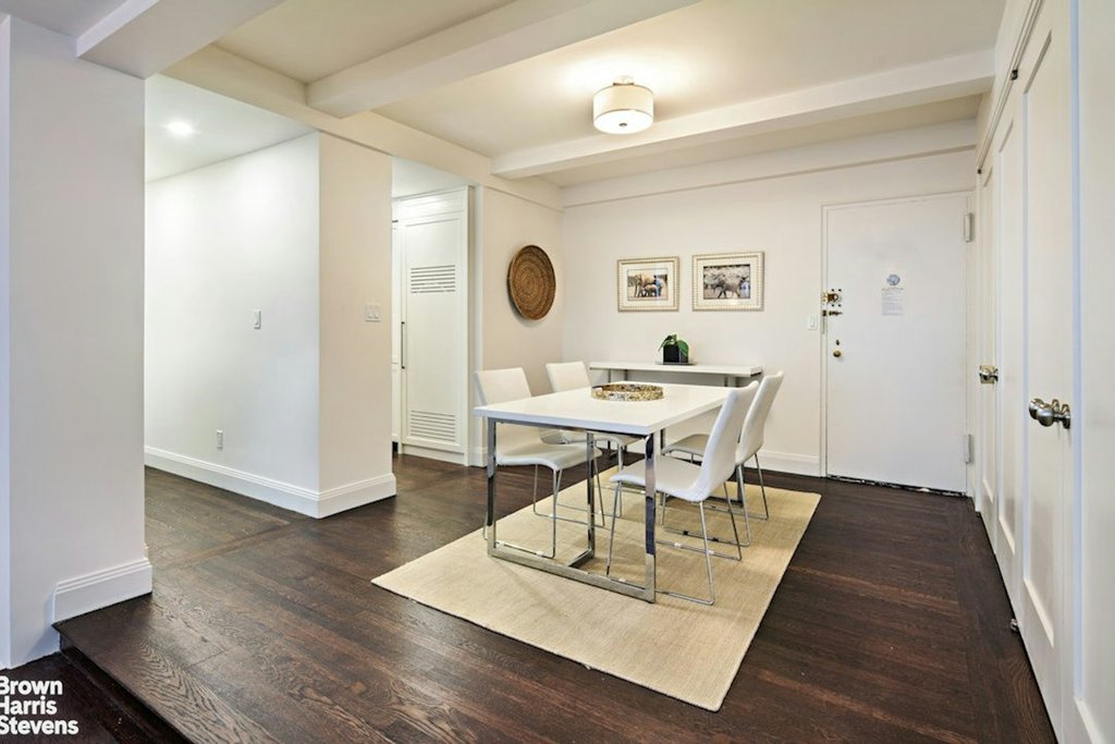 170 East 77th Street, Unit 8G photo 2