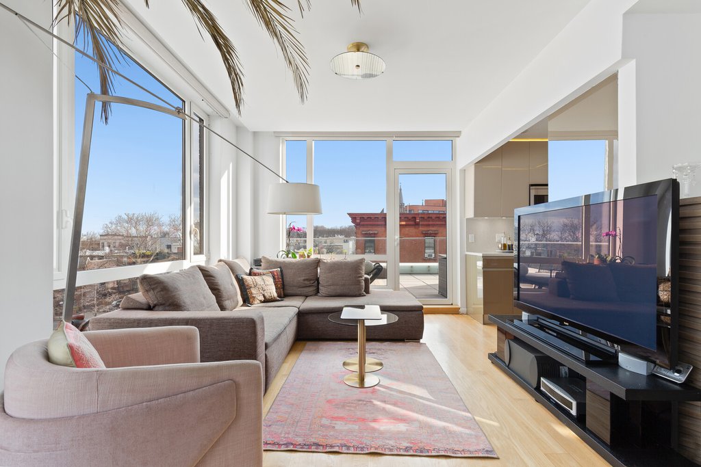 247 Driggs Avenue, Unit PHB photo 3
