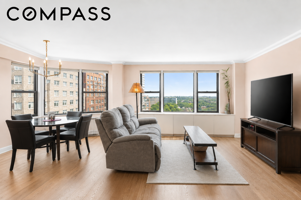 460 East 79th Street, Unit 16A photo 3