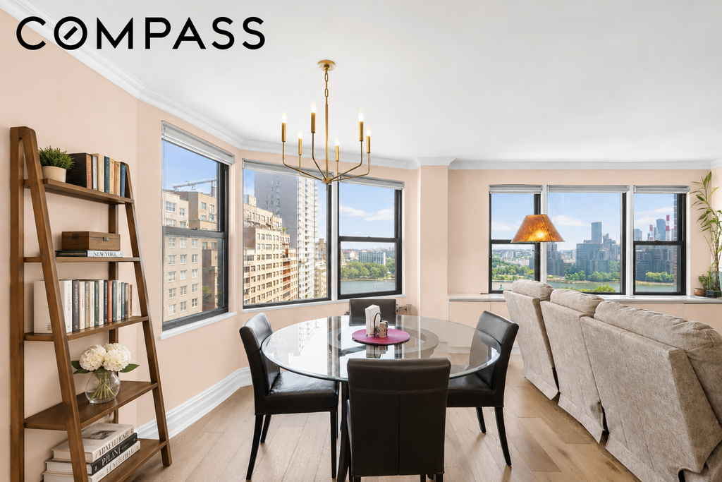460 East 79th Street, Unit 16A photo 4