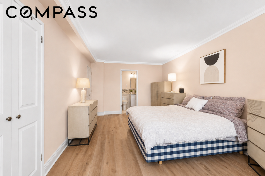 460 East 79th Street, Unit 16A photo 6