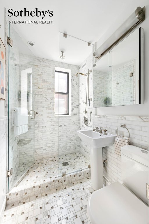 30 East 9th Street, Unit 6NN photo 8