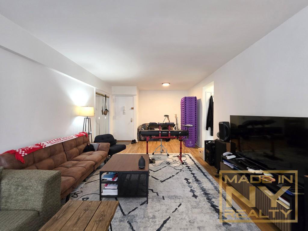 327 West 30th Street, Unit 7E photo 12