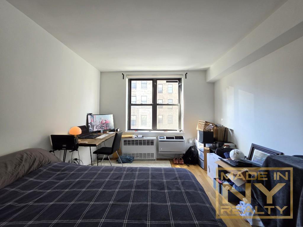 327 West 30th Street, Unit 7E photo 15